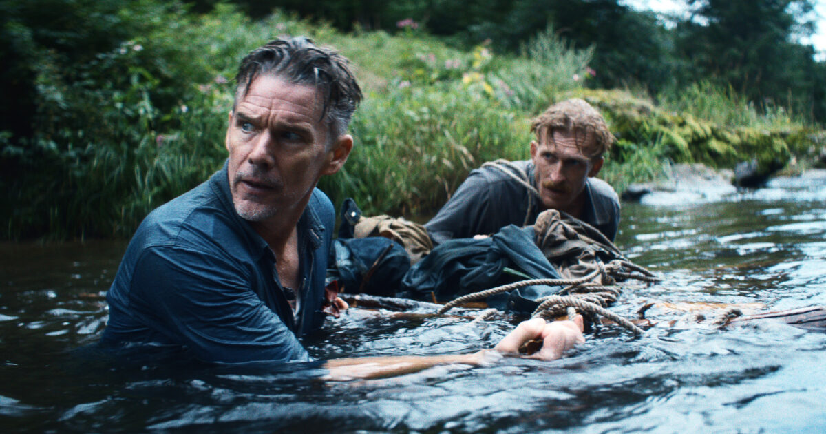 « Absolument électrisant » : premières images d’Ethan Hawke dans un thriller qui a emballé la presse américaine